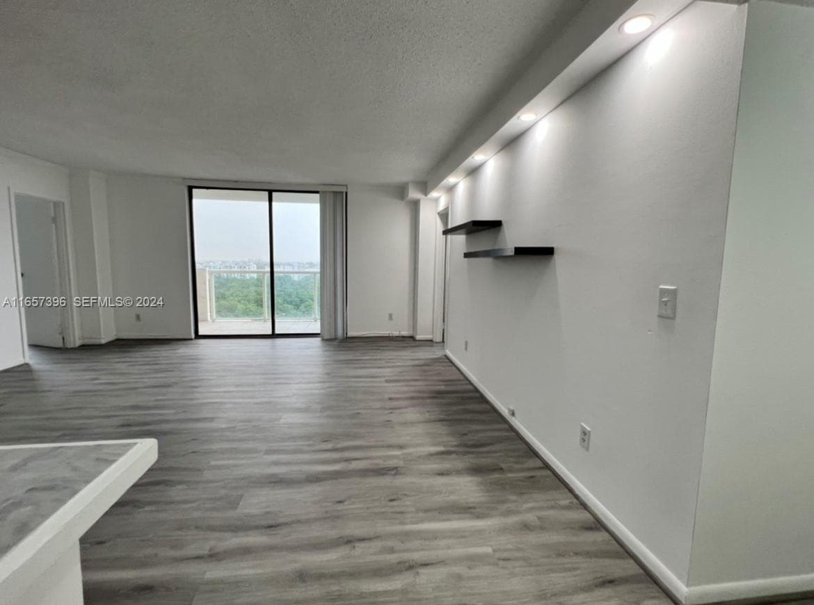 13499 Biscayne Blvd # 1205, North Miami FL 33181 — 9