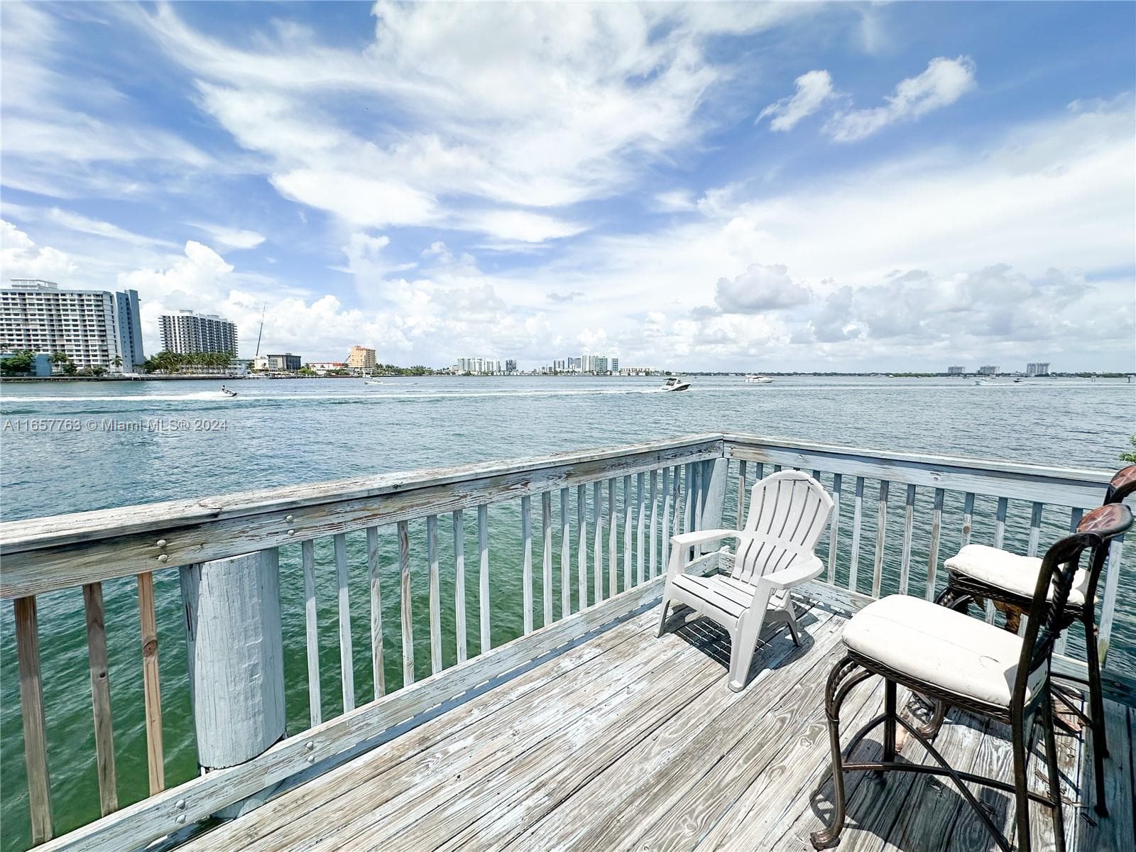 2140 Bay Dr, Miami Beach FL 33141 — 2