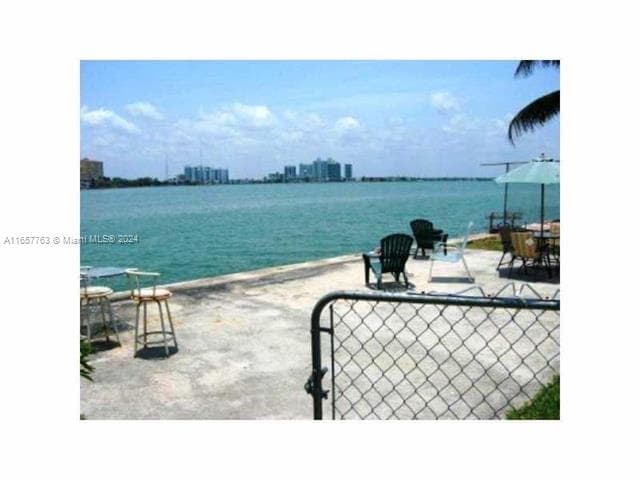 2140 Bay Dr, Miami Beach FL 33141 — 20