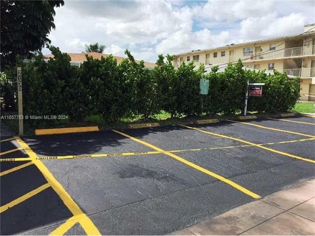 2140 Bay Dr, Miami Beach FL 33141 — 10