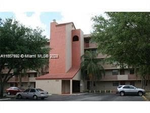10253 NW 9th Street Cir # 6, Miami FL 33172 — 2