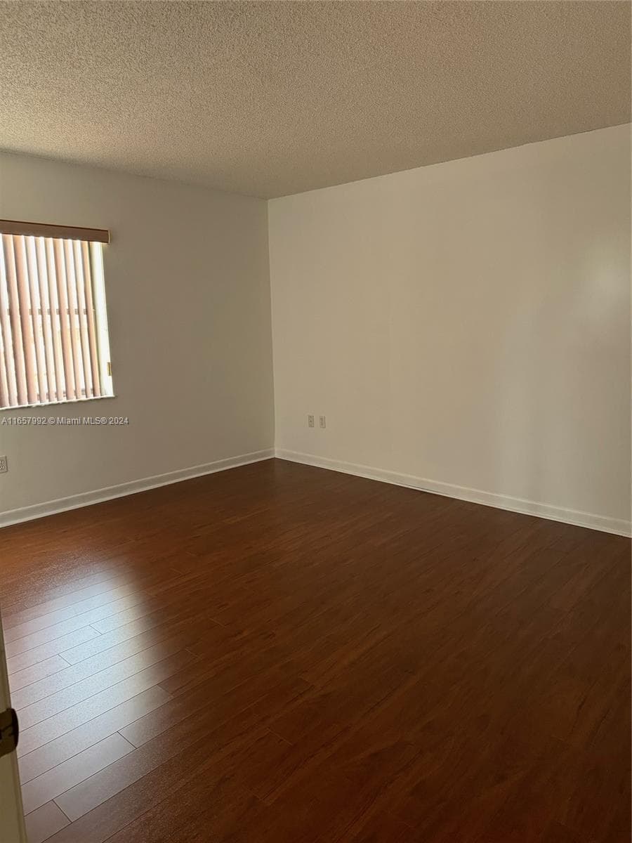 10253 NW 9th Street Cir # 6, Miami FL 33172 — 4