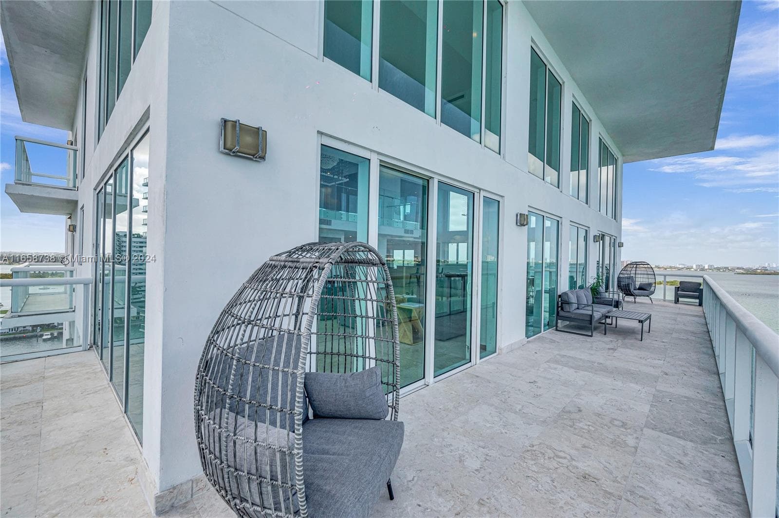 7939 East Dr, North Bay Village FL 33141 — 15