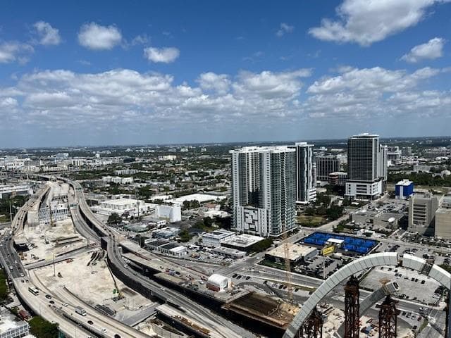 1040 Biscayne Blvd # 2607, Miami FL 33132 — 5