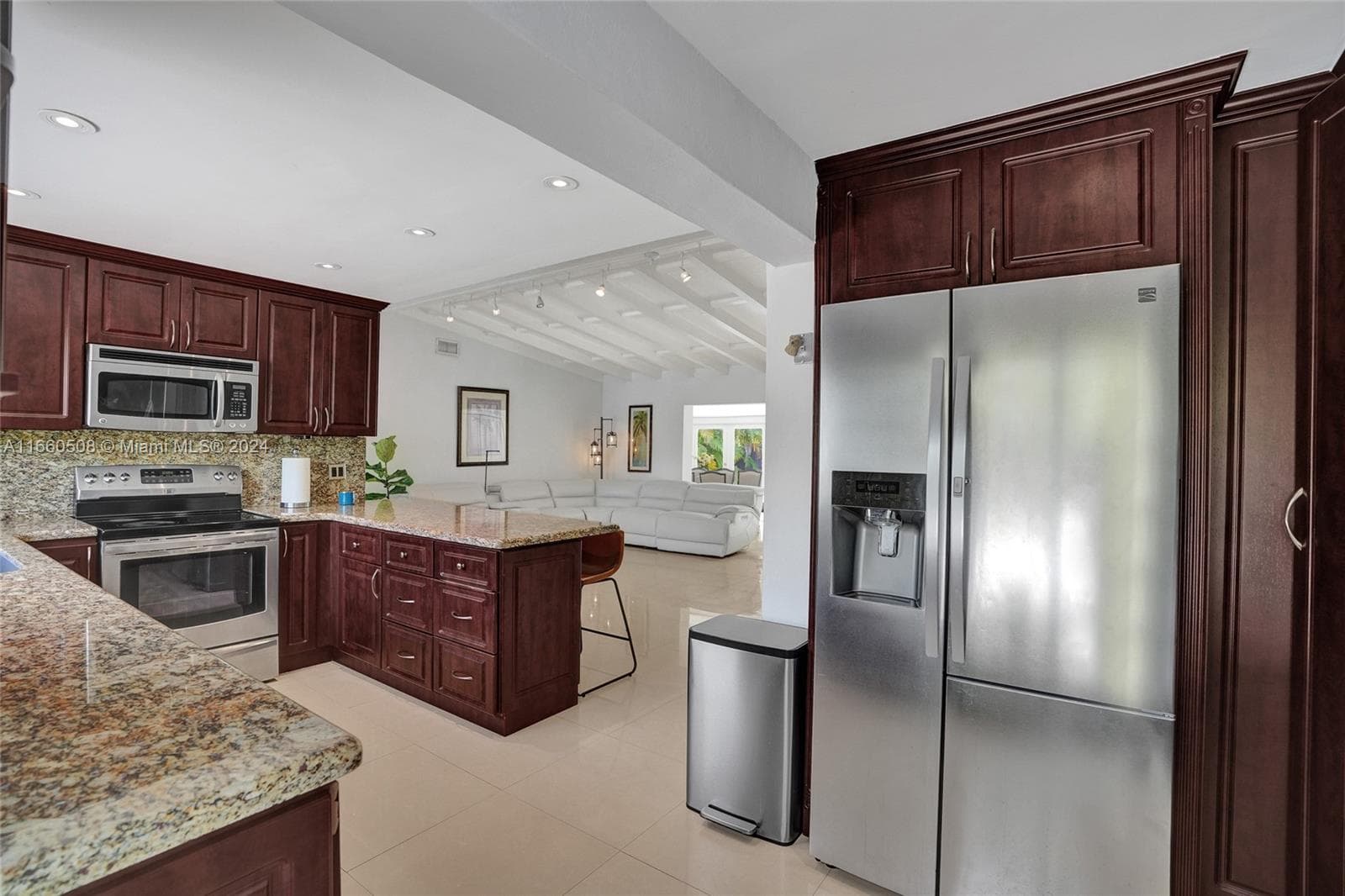 1910 N Hibiscus Dr, North Miami FL 33181 — 14