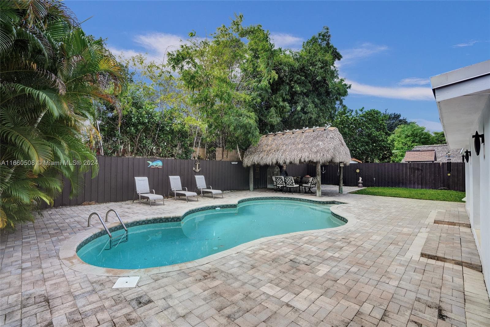 1910 N Hibiscus Dr, North Miami FL 33181 — 40