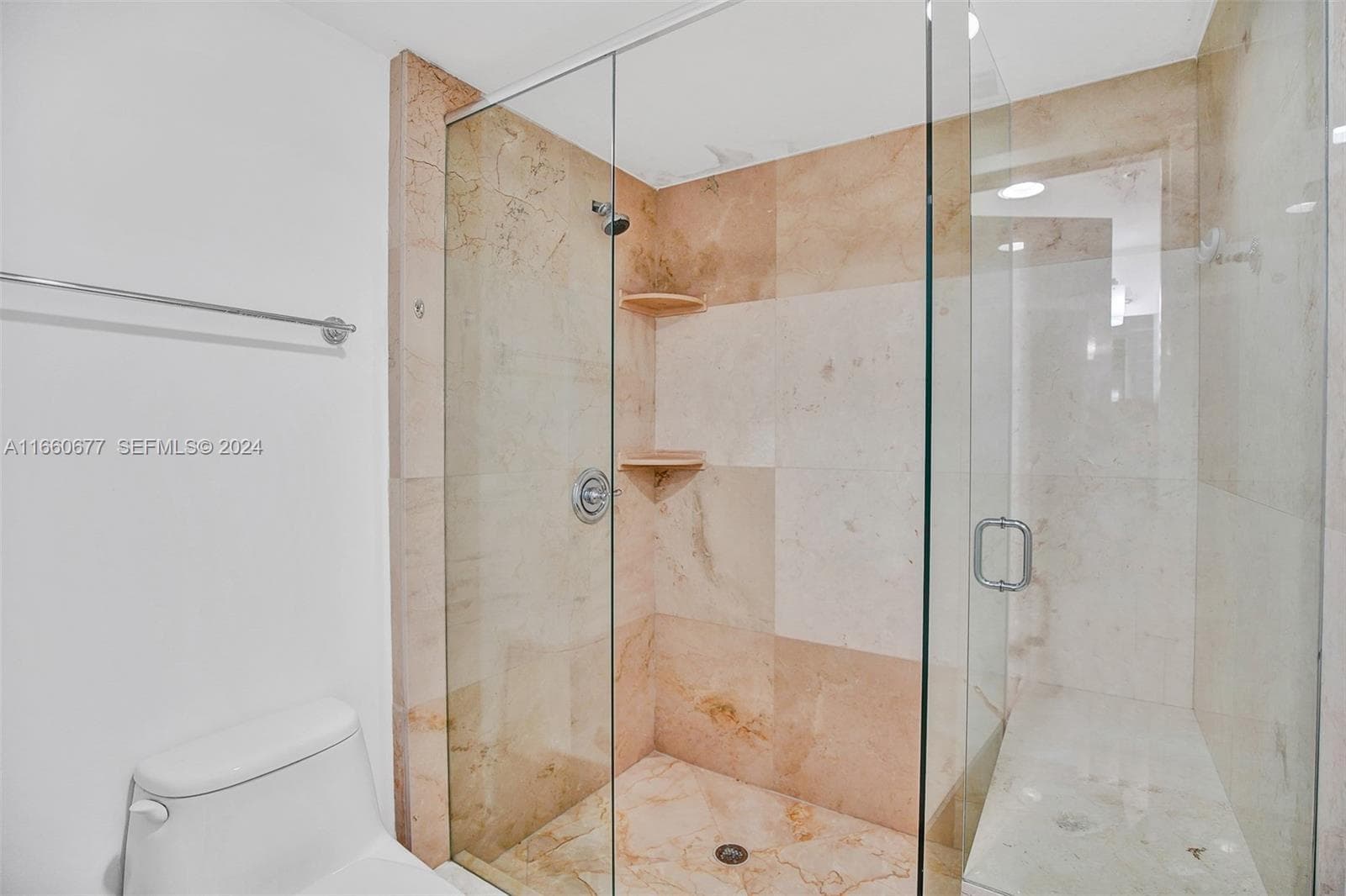 18201 Collins Ave, Sunny Isles Beach FL 33160 — 45