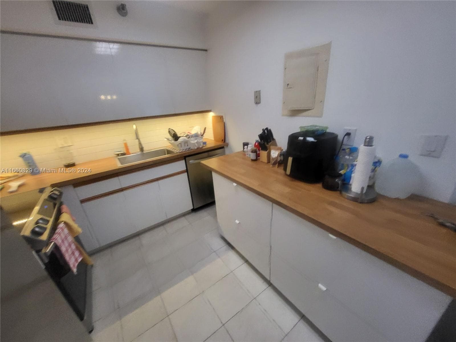 3400 NE 192nd St # 903, Aventura FL 33180 — 23