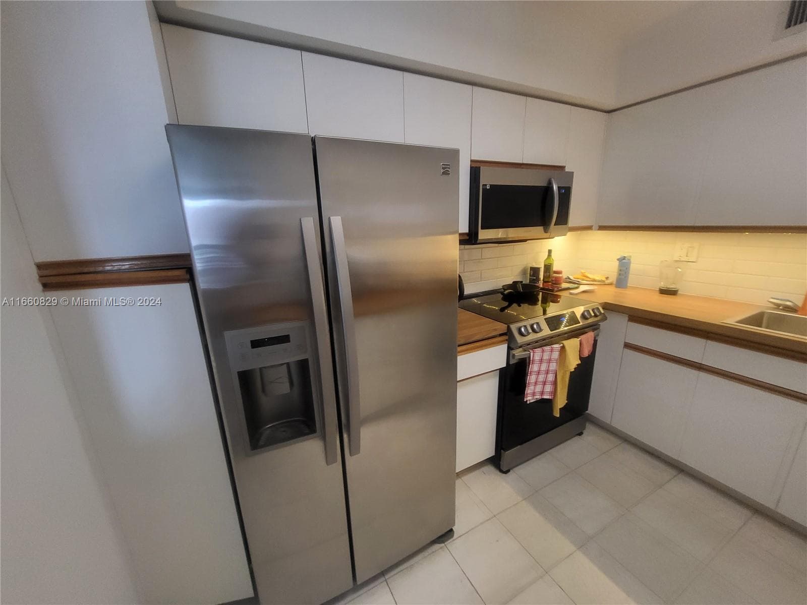 3400 NE 192nd St # 903, Aventura FL 33180 — 25