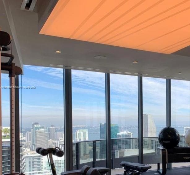 1000 Brickell Plz # 4905, Miami FL 33131 — 23