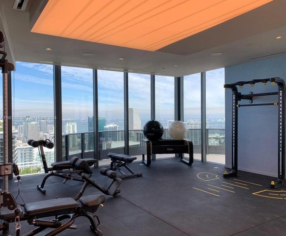 1000 Brickell Plz # 4905, Miami FL 33131 — 22