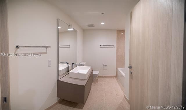 1000 Brickell Plz # 4905, Miami FL 33131 — 3