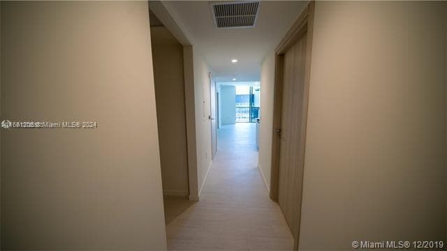 1000 Brickell Plz # 4905, Miami FL 33131 — 1