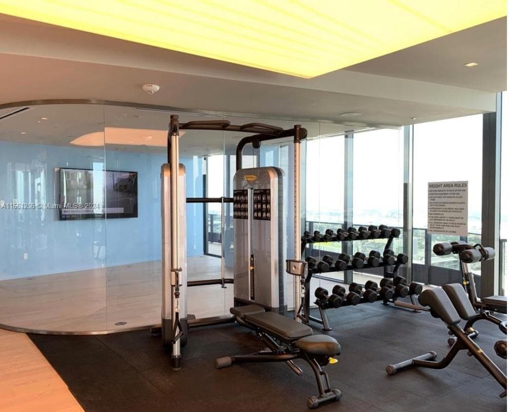 1000 Brickell Plz # 4905, Miami FL 33131 — 28