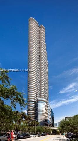 1000 Brickell Plz # 4905, Miami FL 33131 — 20