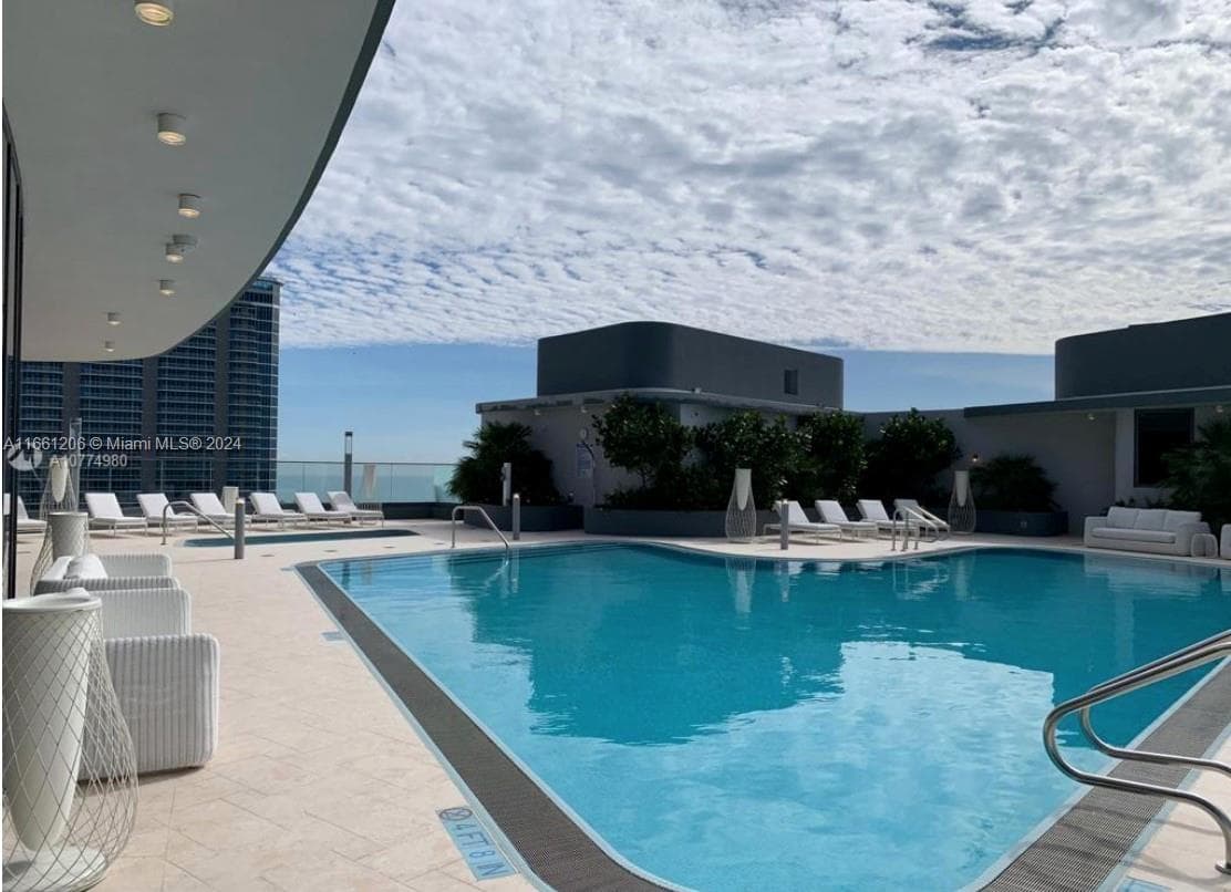 1000 Brickell Plz # 4905, Miami FL 33131 — 31
