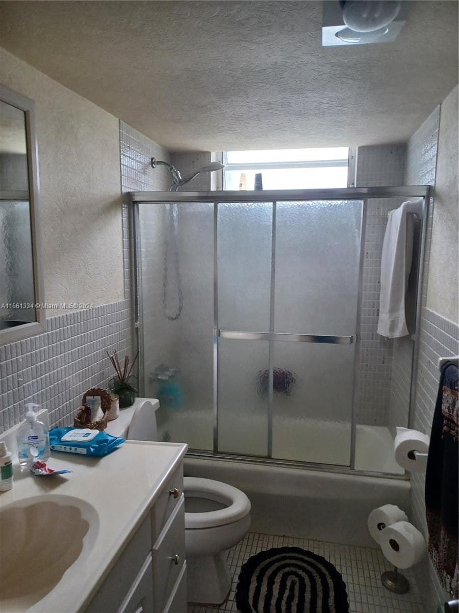 3030 Marcos Dr # T304, Aventura FL 33160 — 14