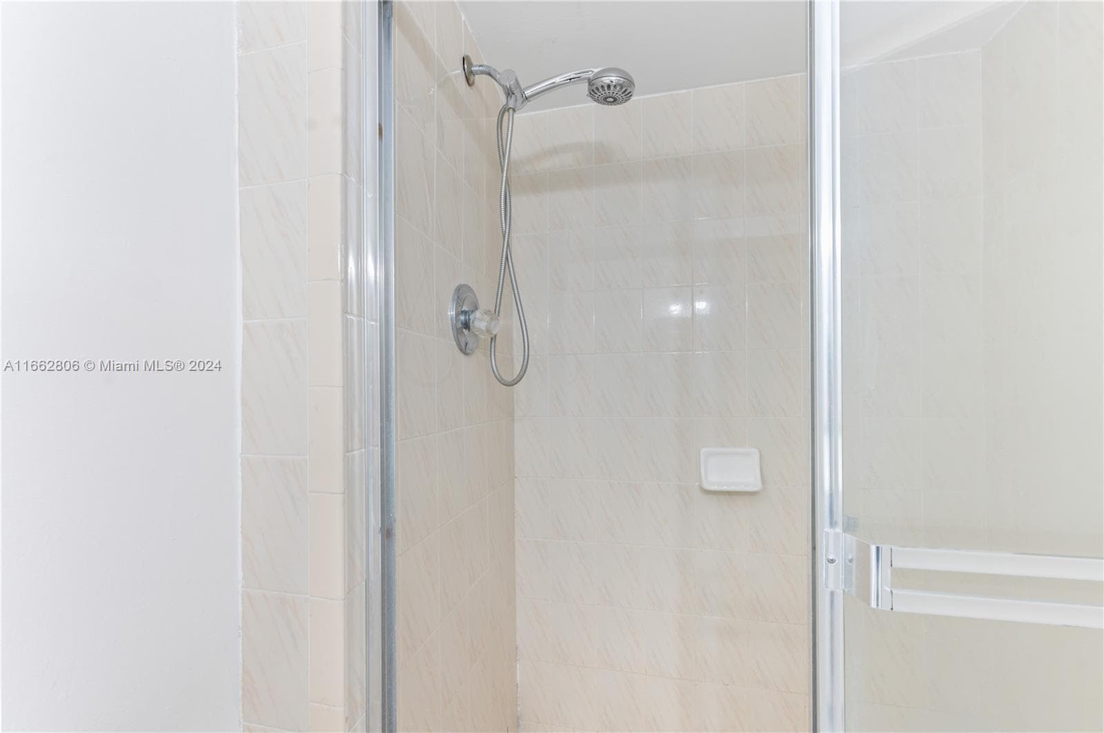 20301 NE 30th Ave # 5, Aventura FL 33180 — 17