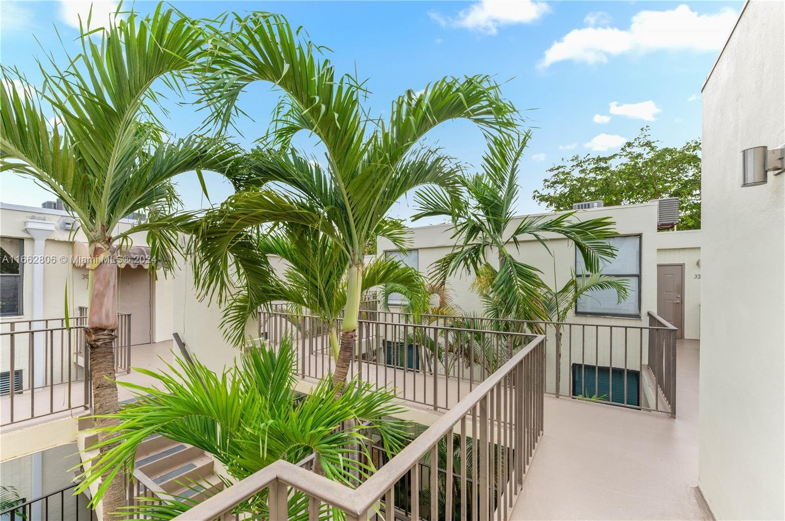 20301 NE 30th Ave # 5, Aventura FL 33180 — 24