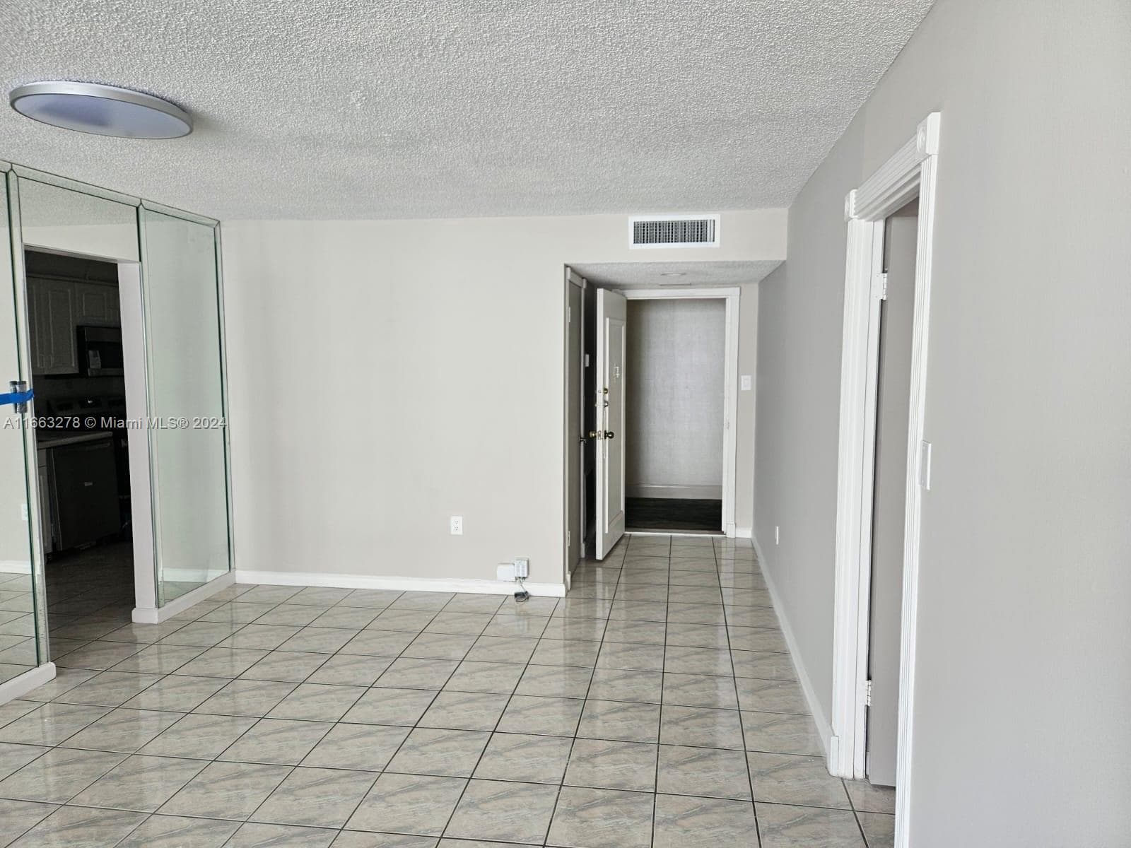 18061 Biscayne Blvd # 702, Aventura FL 33160 — 45