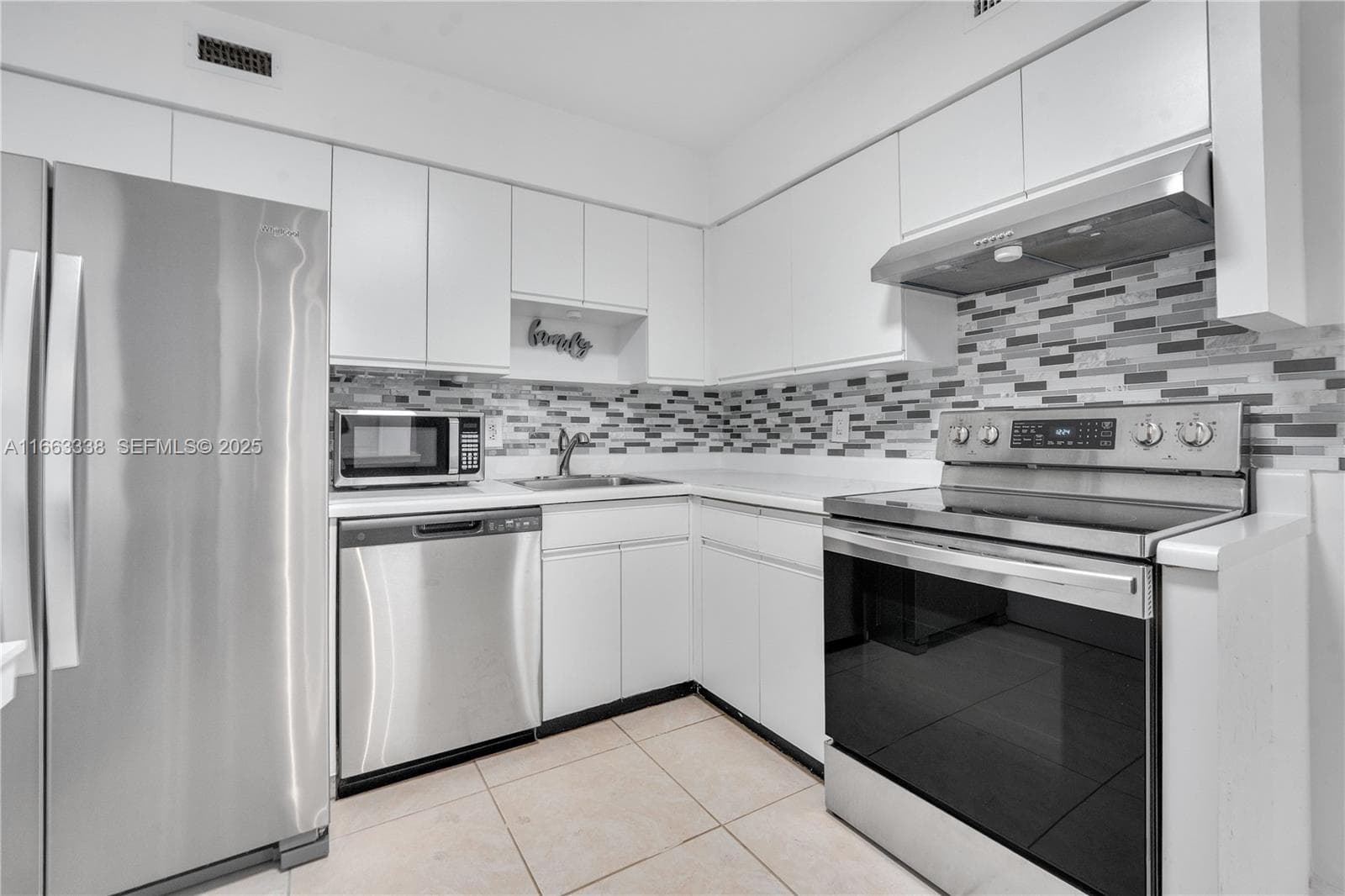 5151 Collins Ave # 925, Miami Beach FL 33140 — 11