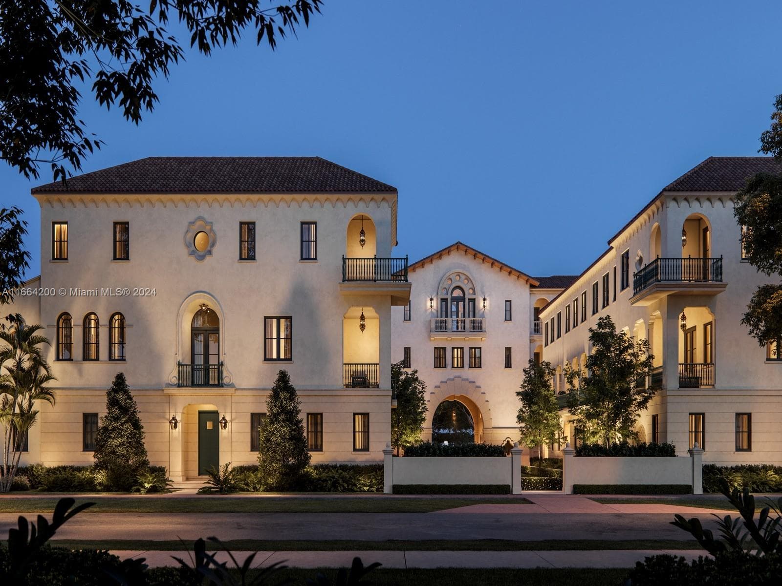 504 Malaga Ave # T14, Coral Gables FL 33134 — 5