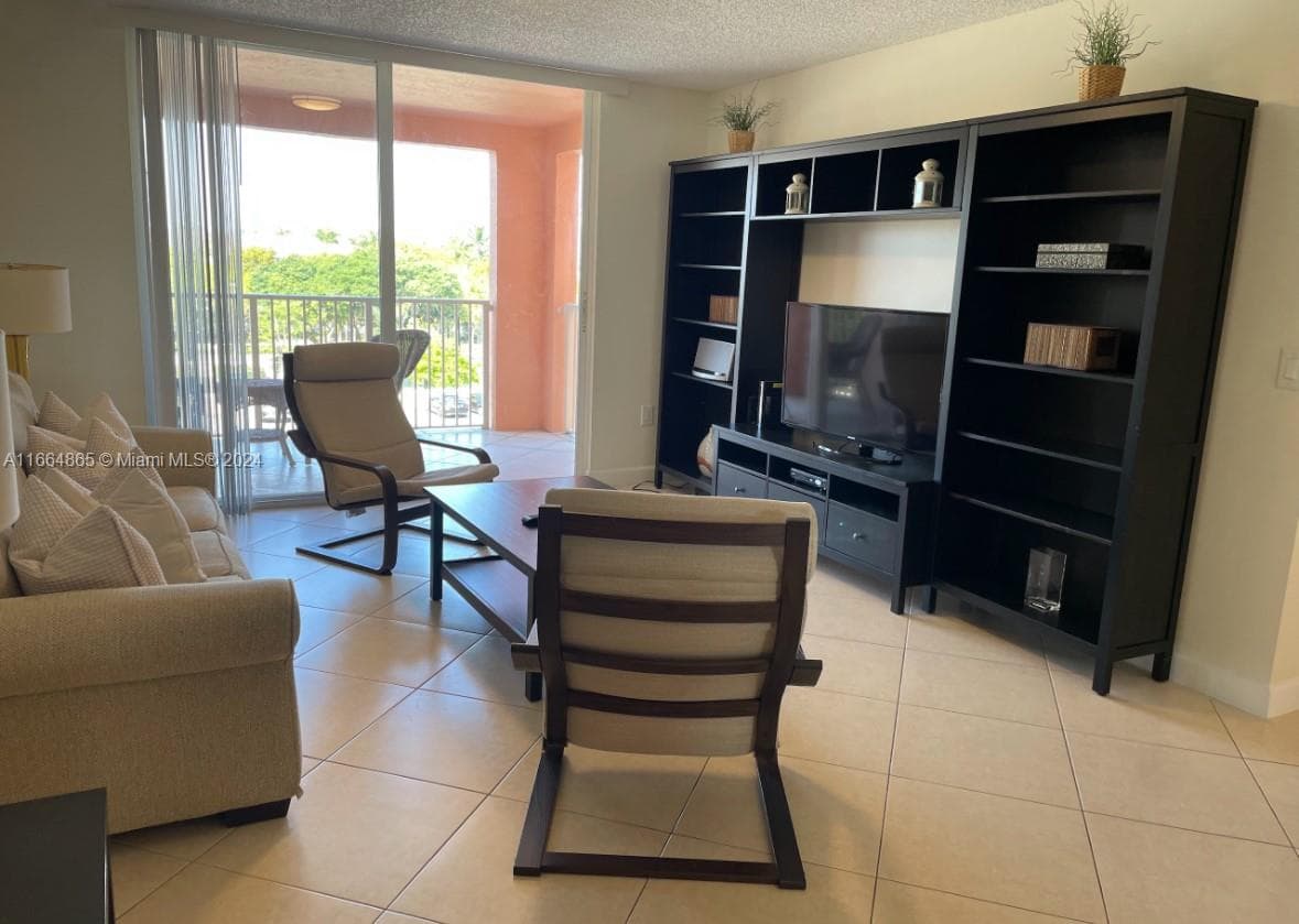 19601 E Country Club Dr # 7501, Aventura FL 33180 — 9