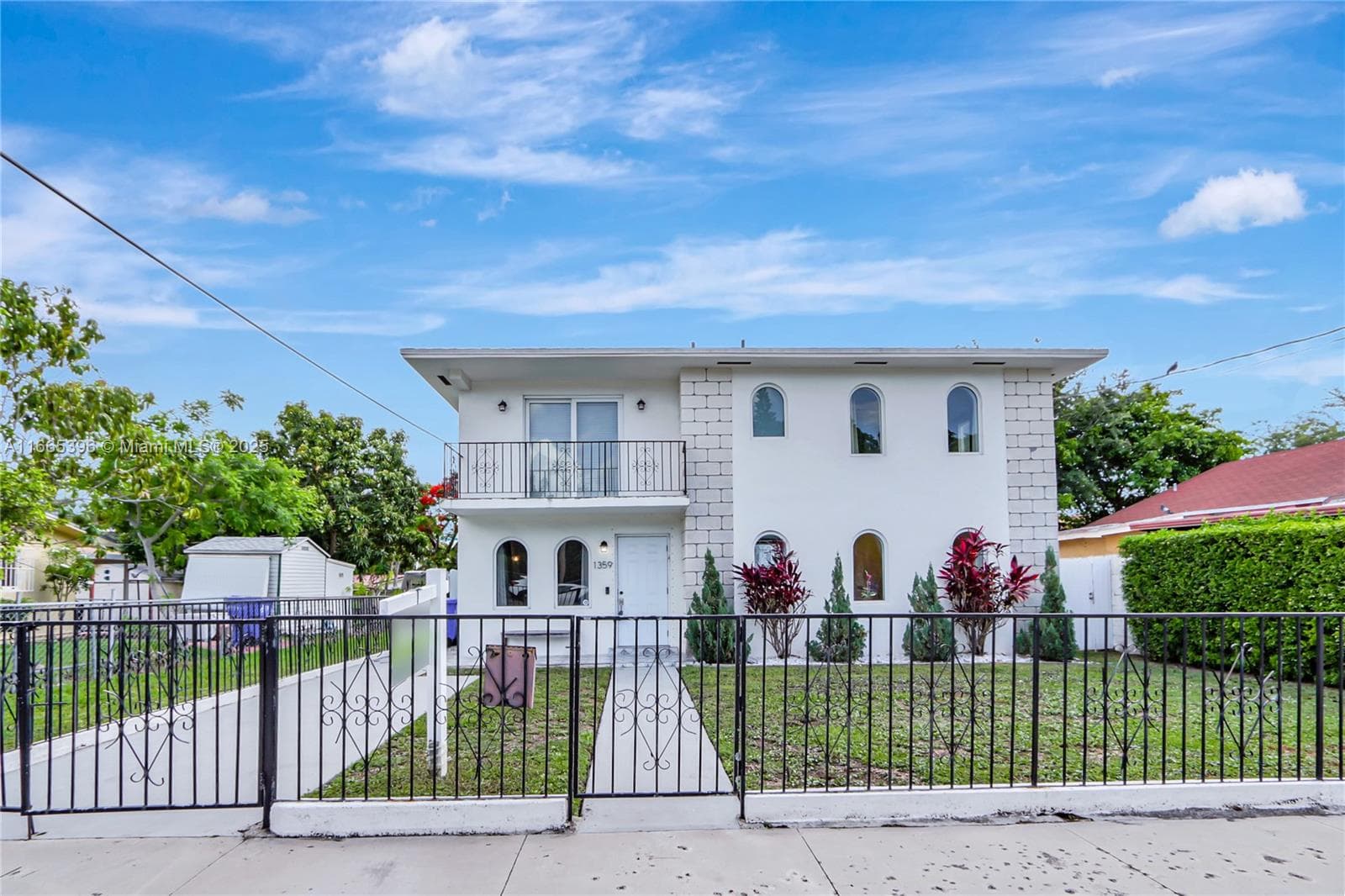 1359 SW 11th St, Miami FL 33135 — 1