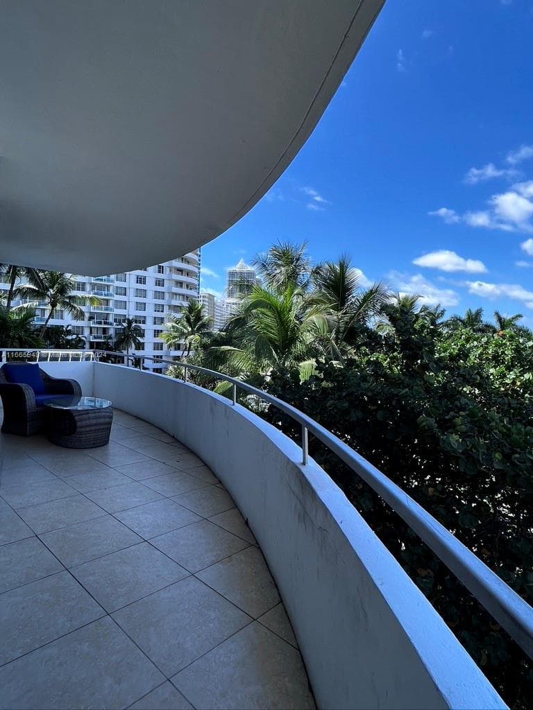 5161 Collins Ave # 505, Miami Beach FL 33140 — 9