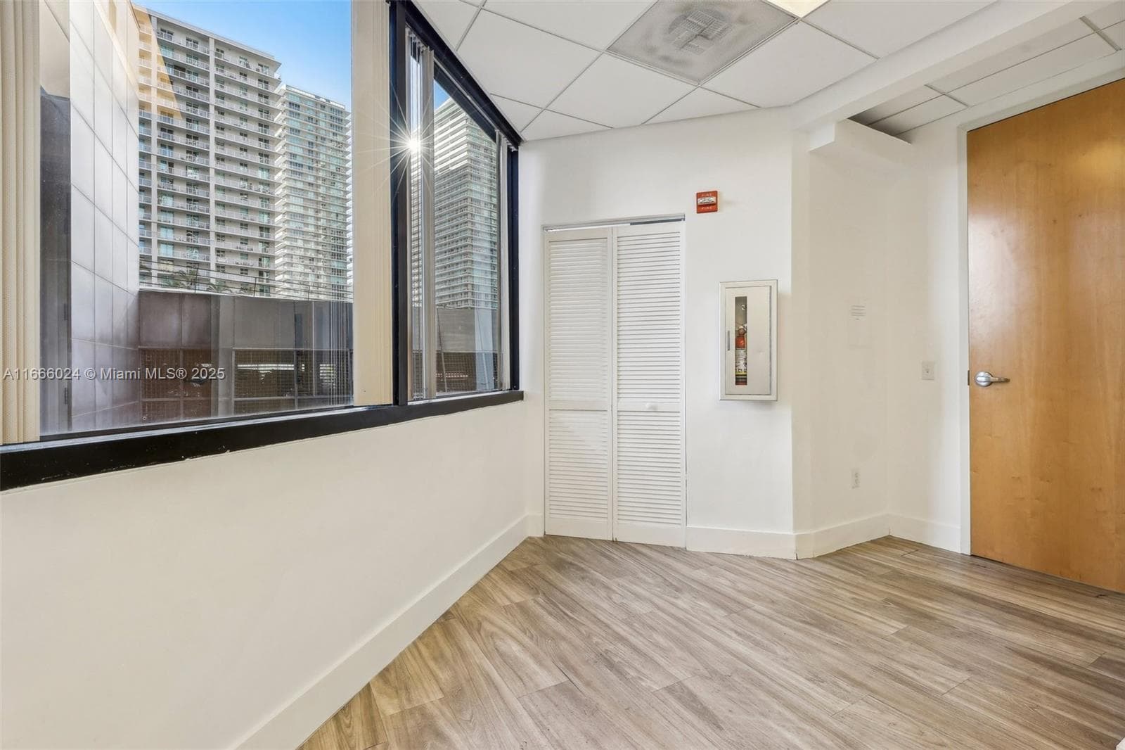 1200 Brickell Ave # D, Miami FL 33131 — 16