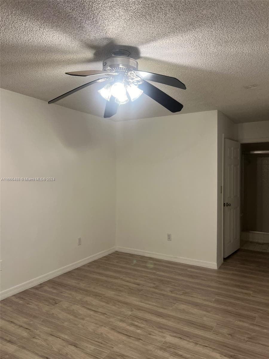 435 NE 210th Cir Ter # 23, Miami FL 33179 — 6