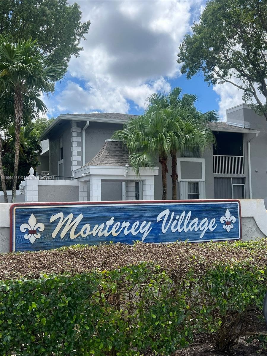 435 NE 210th Cir Ter # 23, Miami FL 33179 — 1