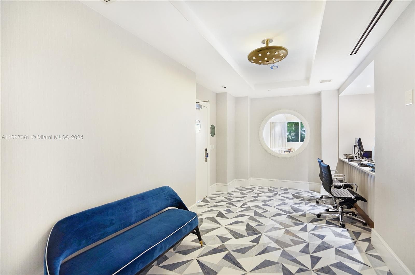4401 Collins Ave # 1709, Miami Beach FL 33140 — 68
