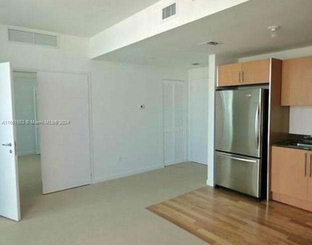 300 S Biscayne Blvd # 1703, Miami FL 33131 — 3