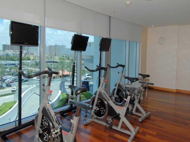 17001 Collins Ave # 3208, Sunny Isles Beach FL 33160 — 22