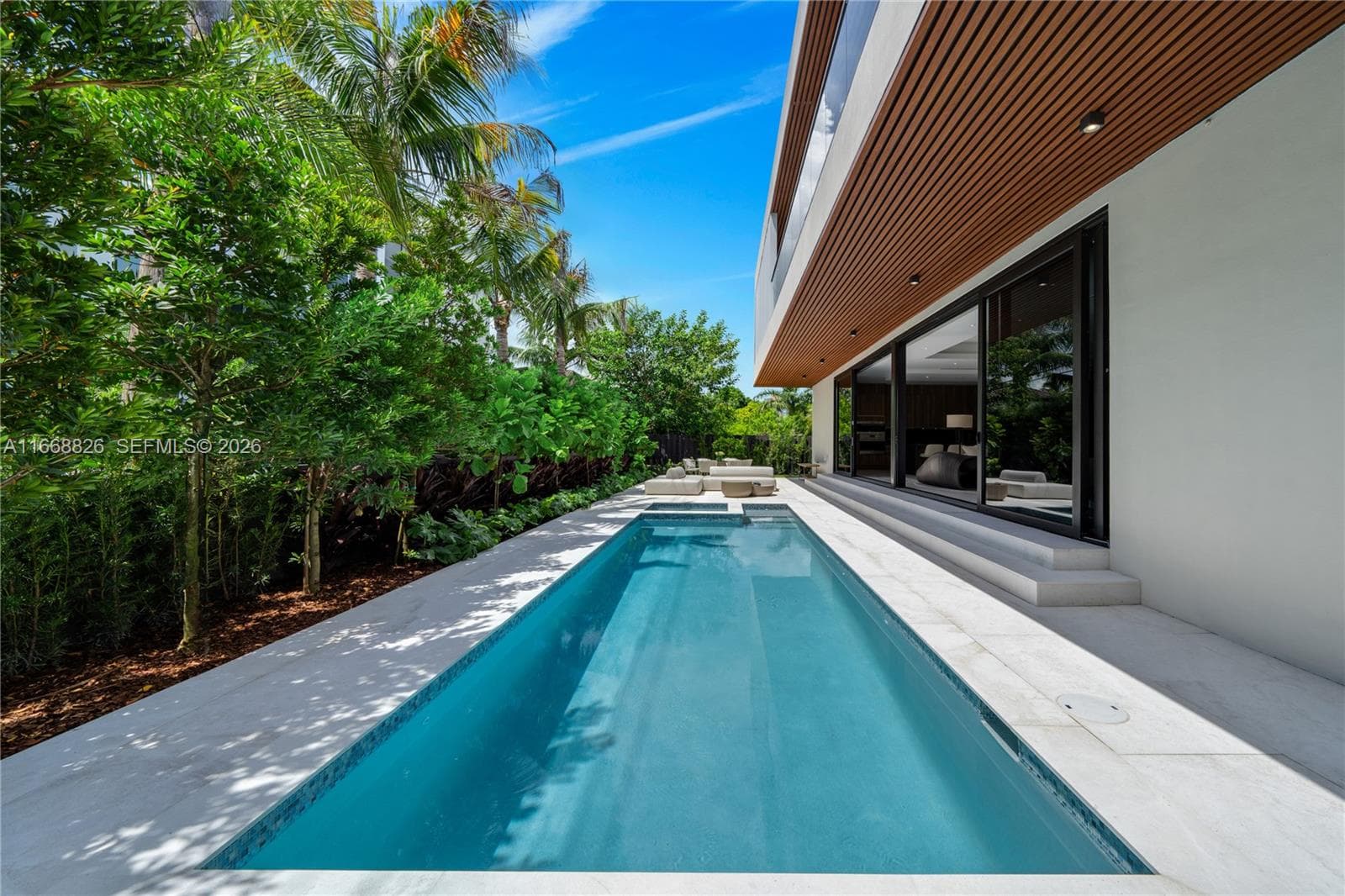 262 189th Ter, Sunny Isles Beach FL 33160 — 11