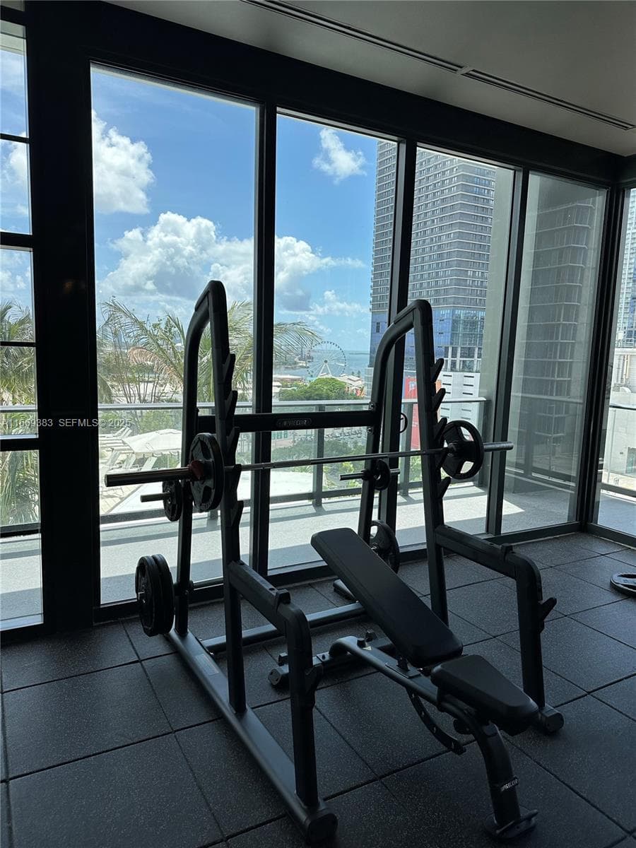 601 NE 1st Street # 4204, Miami FL 33132 — 46