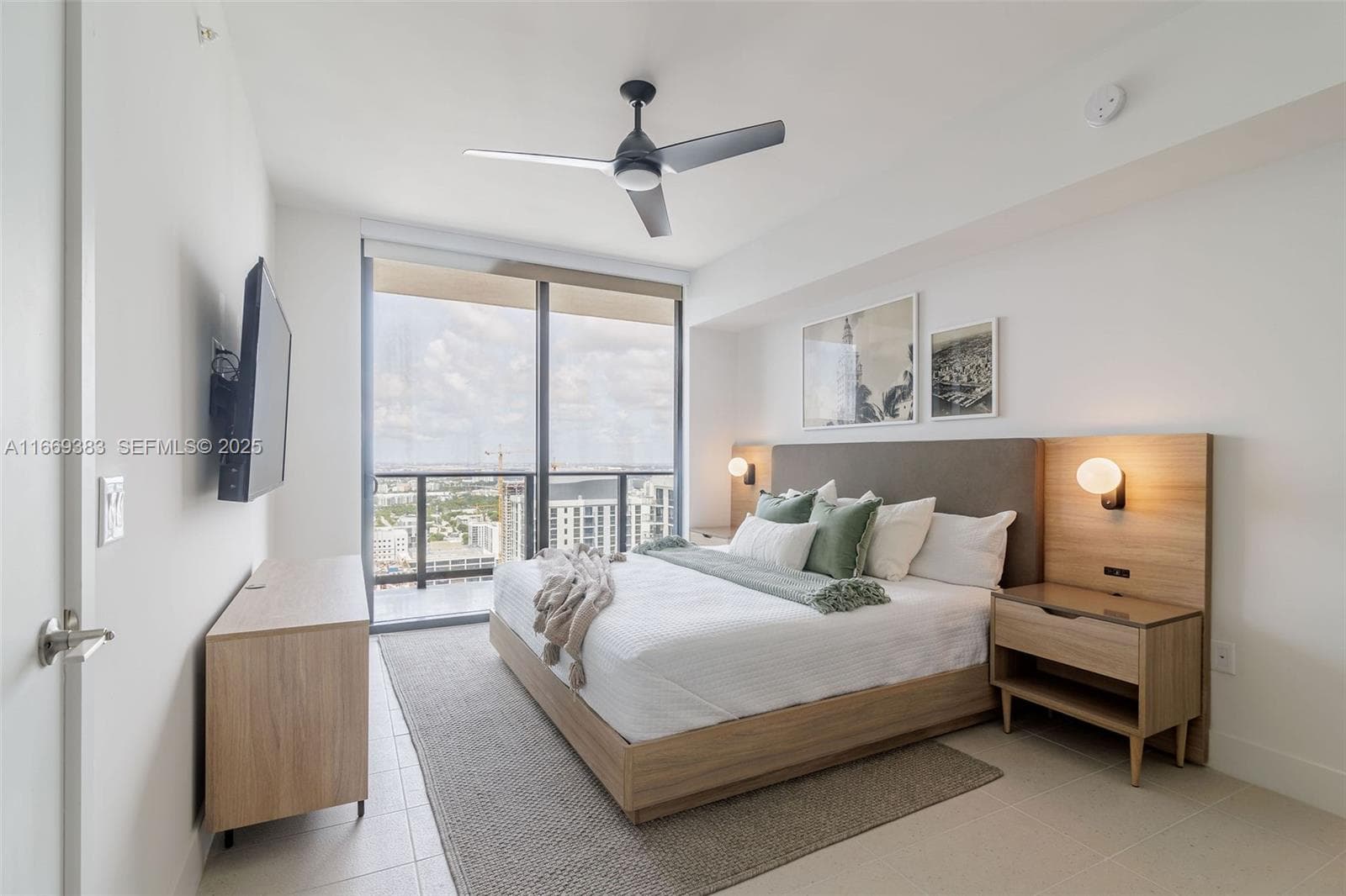 601 NE 1st Street # 4204, Miami FL 33132 — 20