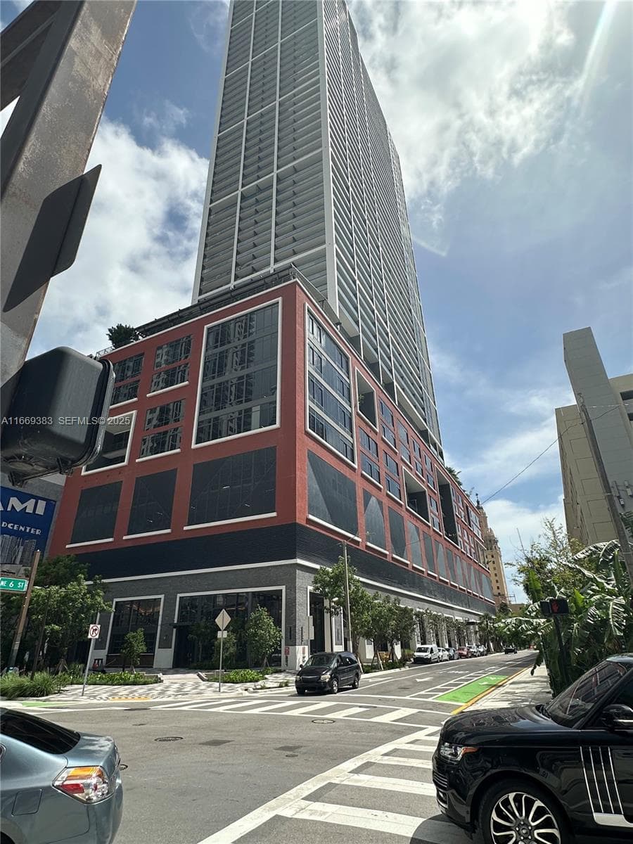 601 NE 1st Street # 4204, Miami FL 33132 — 59