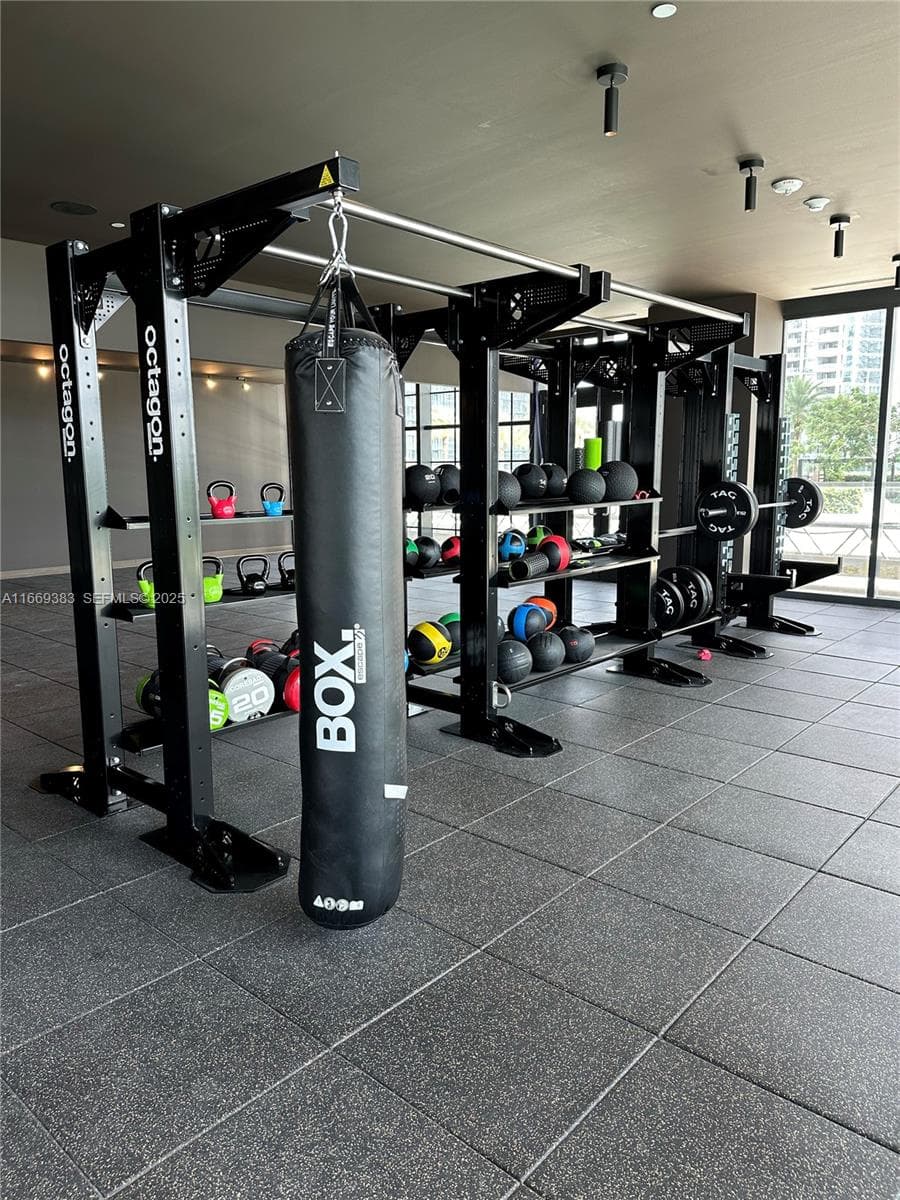 601 NE 1st Street # 4204, Miami FL 33132 — 48