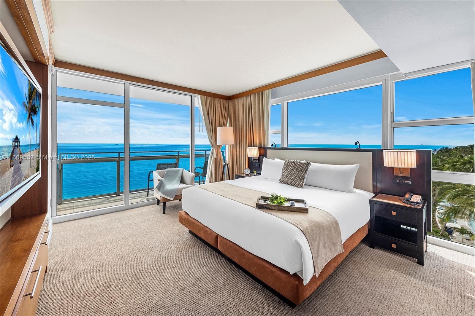 Central Carillon Beach Co, Miami Beach, FL — 1