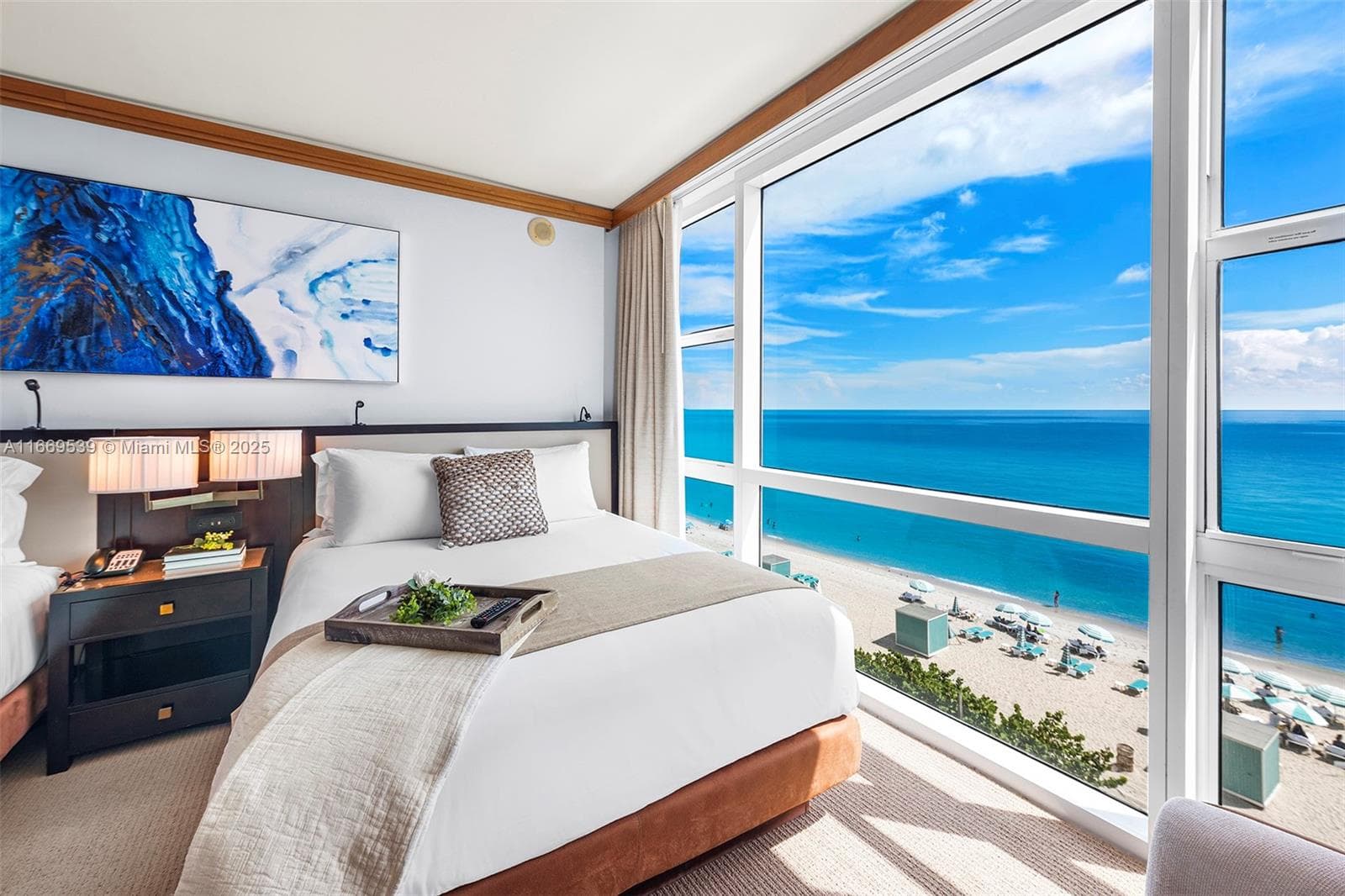 Central Carillon Beach Co, Miami Beach, FL — 24
