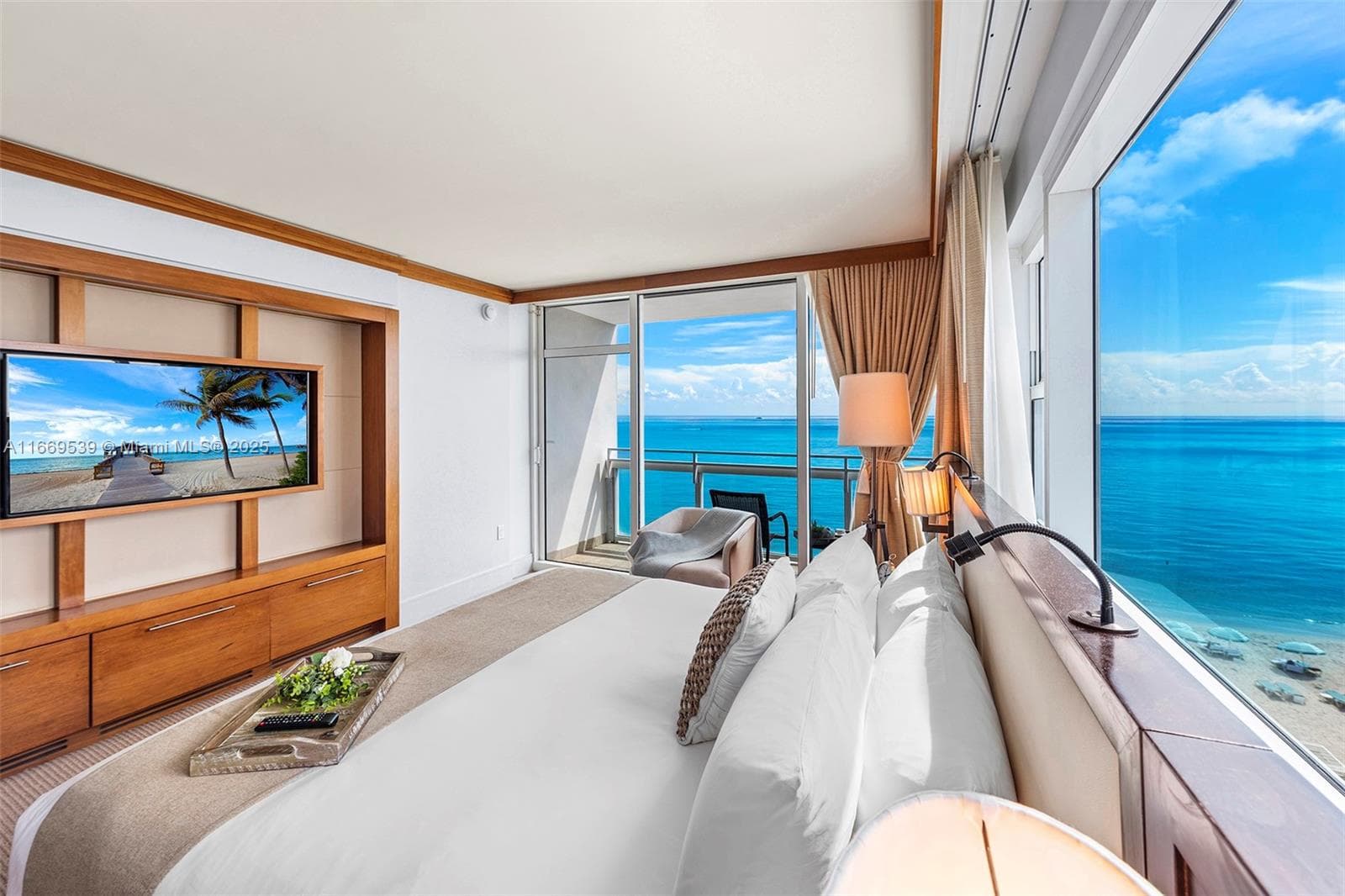 Central Carillon Beach Co, Miami Beach, FL — 14