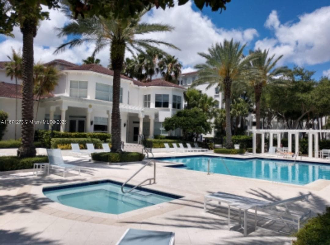 3225 NE 184th St # 10103, Aventura FL 33160 — 24
