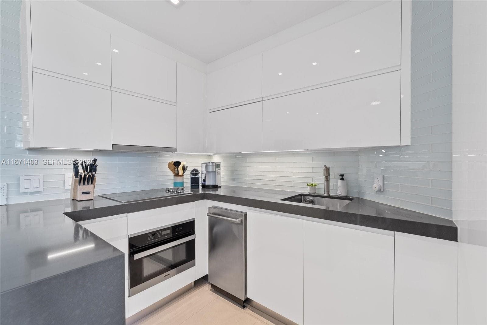 15713 Fisher Island Dr # 15713, Miami Beach FL 33109 — 14