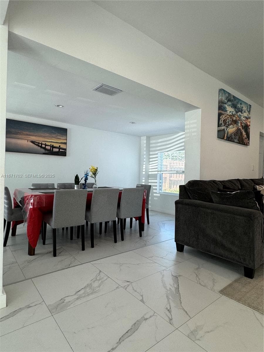 1829 NE 176th St, North Miami Beach FL 33162 — 7