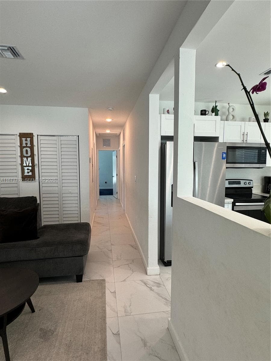 1829 NE 176th St, North Miami Beach FL 33162 — 5