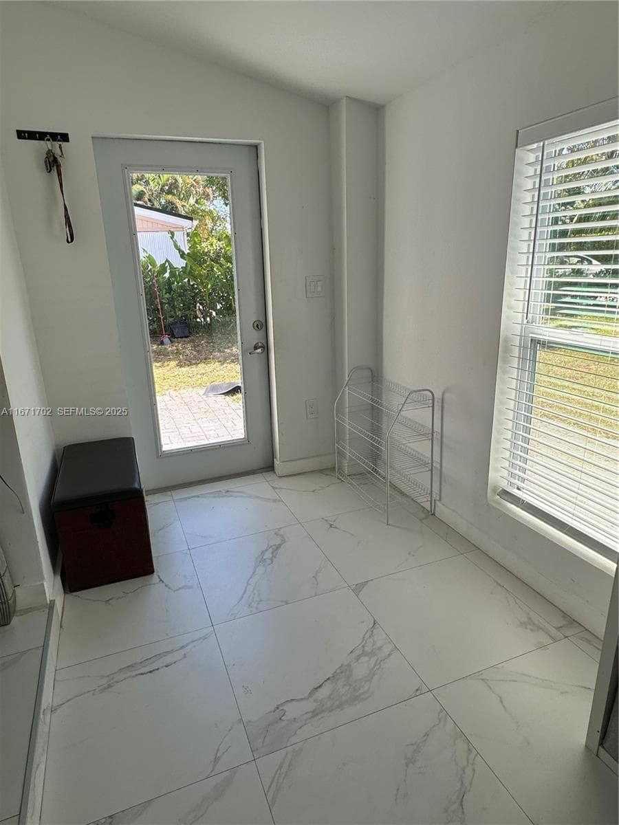 1829 NE 176th St, North Miami Beach FL 33162 — 9
