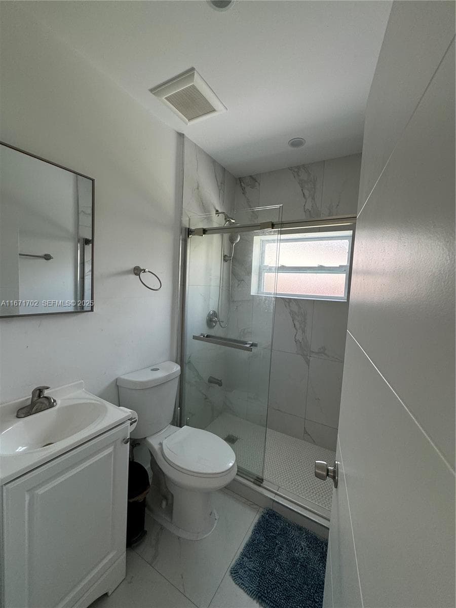 1829 NE 176th St, North Miami Beach FL 33162 — 11