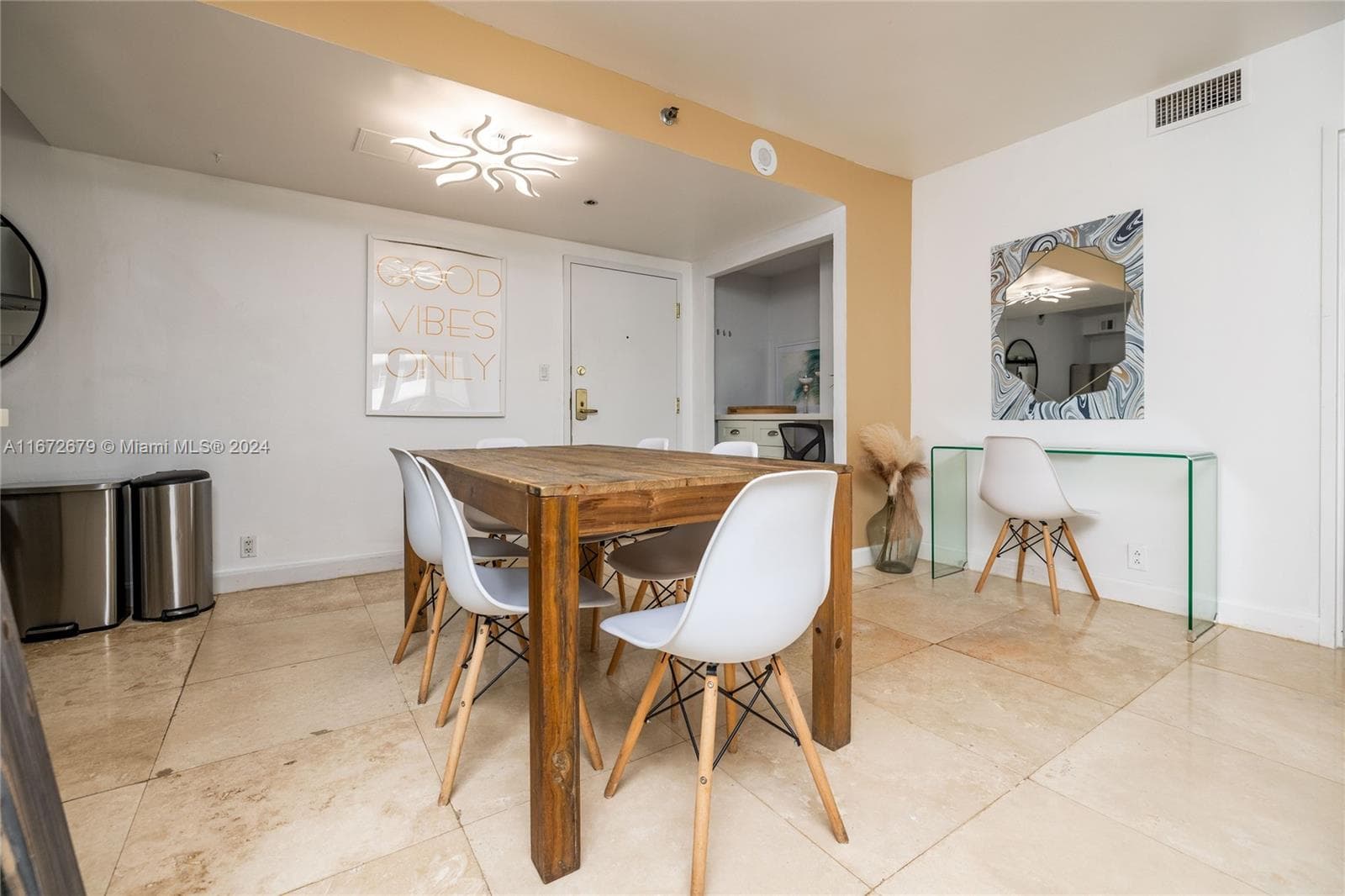 5225 Collins Ave # 1114, Miami Beach FL 33140 — 2